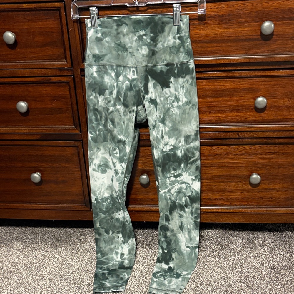 Lululemon Athletica Green Diamond Dye Leggings